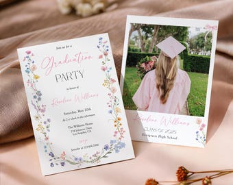 Invitación de graduación con flores silvestres: foto con flores rosas (plantilla editable)