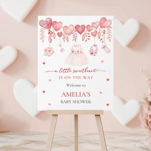 Ein kleiner Schatz auf dem Weg Babyparty Willkommensschild, bearbeitbares Valentines Baby Shower Willkommensschild, Februar Dusche Herzen druckbares Poster