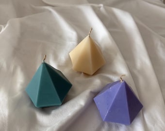Geometric Soy Wax Candles – Decorative Pyramid Candles – Colorful Modern Candle Decor – Unique Gift for Her – Handmade Aesthetic Candles