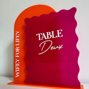 Numéro de table double "POP" - Pancarte de table rose fuschia/orange pour décoration de table - Signalétique doublée