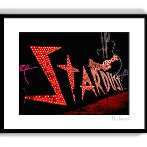 Las Vegas, Nevada 'StarDust' Neon Sign Stardust lampeggiante lampadina lungo grande Mid-Century Art Deco vecchio all'aperto fotografia Download digitale