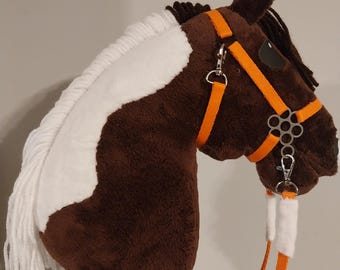 ¡Feliz caballito de juguete! Caballo de juguete
