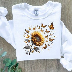 Butterflies Sunflower SweatShirt, Cute Floral SweatShirt, Bug Sweatshirt , Boho Shirt, Botanical Shirt, Cottagecore Shirt, Insect gift zdjęcie 2