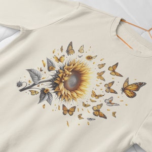 Butterflies Sunflower SweatShirt, Cute Floral SweatShirt, Bug Sweatshirt , Boho Shirt, Botanical Shirt, Cottagecore Shirt, Insect gift zdjęcie 10