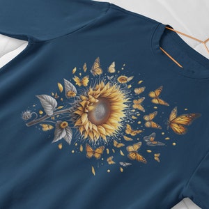 Butterflies Sunflower SweatShirt, Cute Floral SweatShirt, Bug Sweatshirt , Boho Shirt, Botanical Shirt, Cottagecore Shirt, Insect gift zdjęcie 6