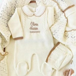 Gepersonaliseerde pasgeboren jongen naar huis gaan set pasgeboren gebreide thuiskomst outfit babyshower cadeau baby jongen gebreide outfit pasgeboren gebreide cadeauset