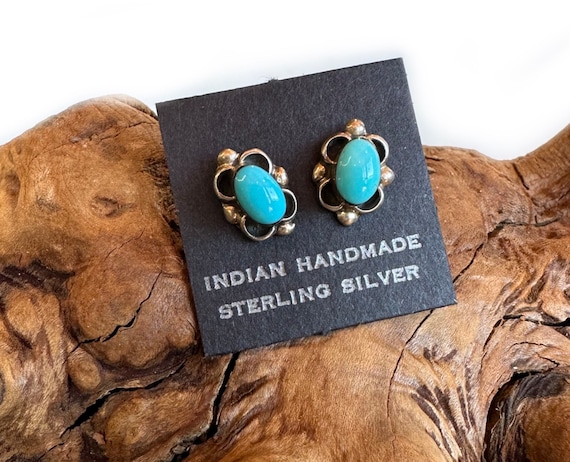 Vintage Navajo Turquoise Sterling Silver Stud Ear… - image 1