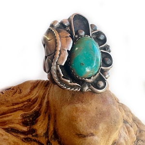 Size 7 Vintage Navajo Turquoise Sterling Silver  Ring