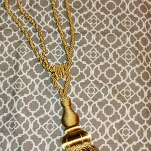 Single Tassel Tieback-Rayon-40&quot; Spread , 12&quot; Tassel
