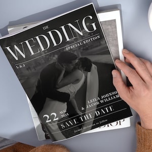 Op de afbeelding: Een zwart-witte save-the-date-aankondiging voor een bruiloft. De aankondiging bevat een foto van een stel dat kust, de tekst "The Wedding", "Special Edition", "L & J", "22 Aug 2025", "Leila Johnson & Jacob William", "Save the Date" en "formal invitation to follow".