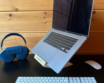 Accessorio da scrivania per supporto verticale per MacBook in legno per laptop