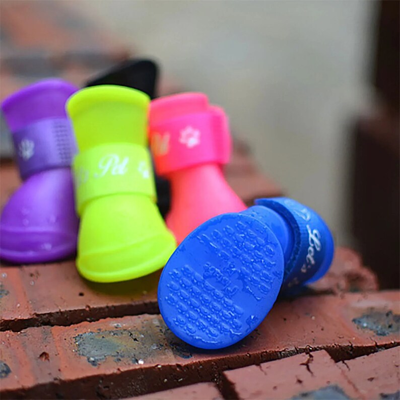 4pcs/set Pet Dog Rain Shoes Cat Shoe Anti Slip Waterproof Rubber Boots