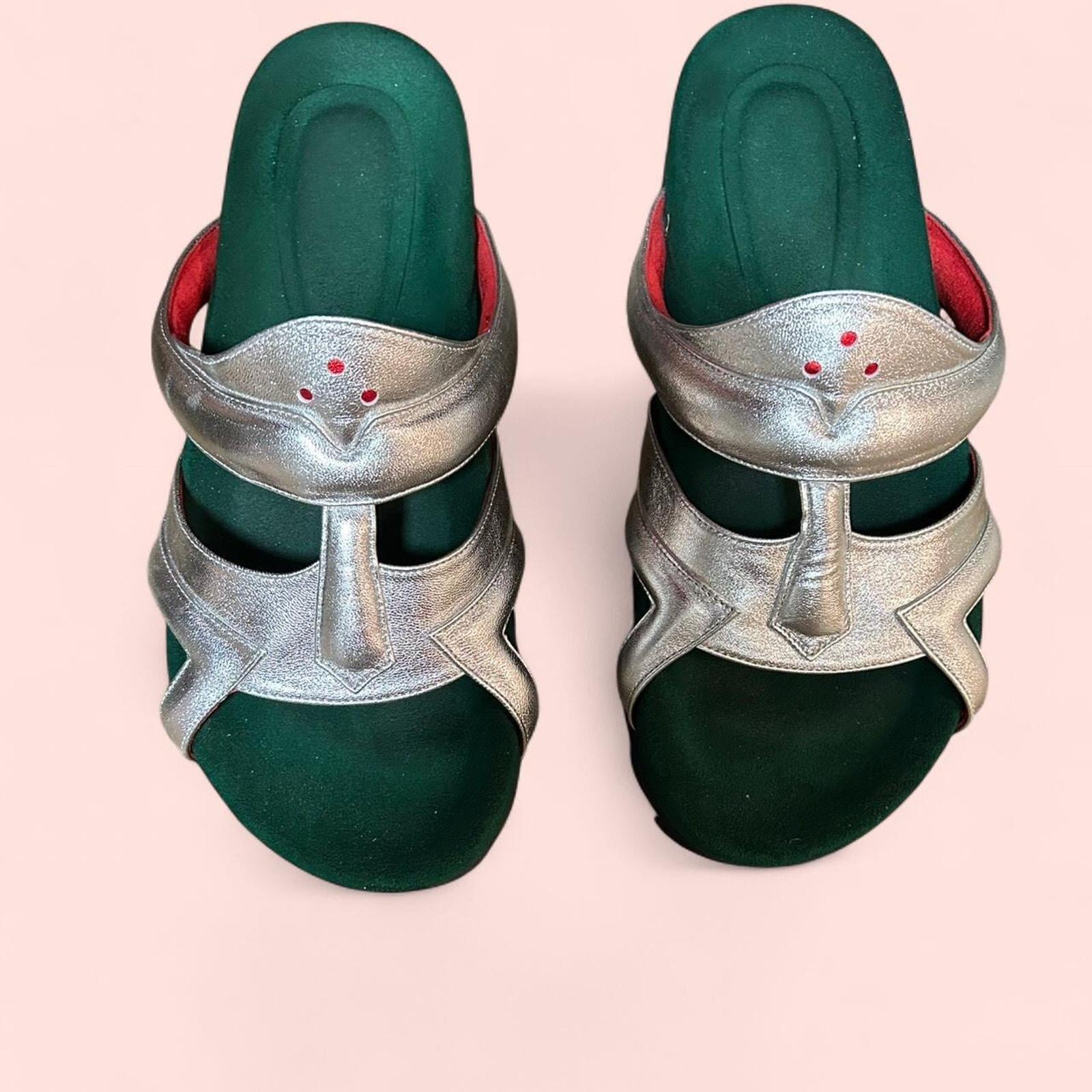 M&M エムアンドエム　SANDALS　GREEN　キムタク BLOHM TOKYO Releases MF DOOM Slide Sandal | Hypebae