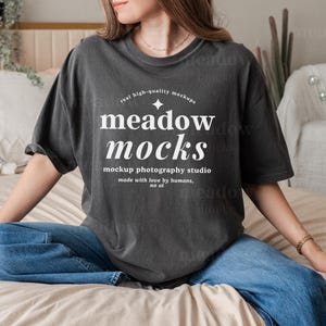 Comfort Colors 1717 Mockup Pepper, Comfort Colors Mockup, Trendy Model Mockup, Boho Tshirt Mockup, Pepper Shirt Mockup, Real Person Mockup