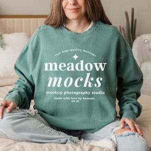 Comfort Colors 1566 Mockup Light Green, Comfort Colors Sweatshirt Mockup, 1566 Light Green Mockup, Boho Model Mockup, Real Person Mockup