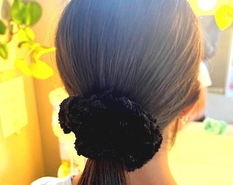 ブラックヘアシュシュ、太い髪用の大きなシュシュ、かぎ針編みのシュシュ、ベルベットヘアタイ、かぎ針編みのシュシュ、女性用ヘアアクセサリー