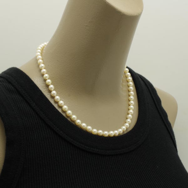 Vintage Mikimoto Pearl Necklace Sterling Silver 16.5 inches Pearl Choker