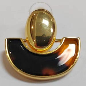 Pendientes de camafeo vintage chapados en oro, pendientes llamativos, joyería con retrato en relieve tallado a mano, pendientes clásicos retro de acetato estilo concha.