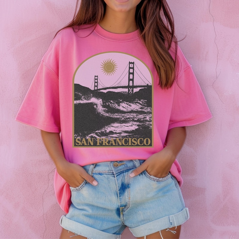 San Francisco Kiss T-Shirt For Women - Lightweight, Classic Fit, Football Fan Apparel
