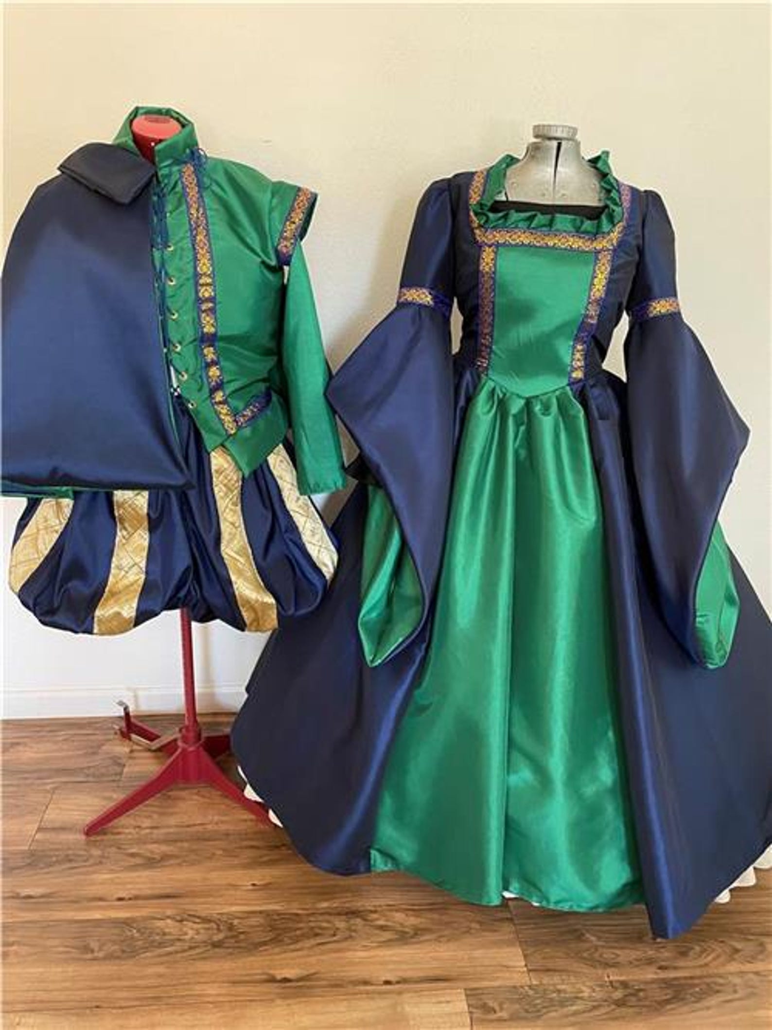 Tudor Dress Anne Boleyn Dress Renaissance Dress Gown Hat Your Custom tudor-dress-anne-boleyn-dress-renaissance-dress-gown-hat-your-custom