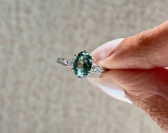 Grüner Moissanit-Verlobungsring, grüner Moissanit-Ehering im Ovalschliff, 10 Karat Gelbgold, Jahrestagsgeschenkring für Sie