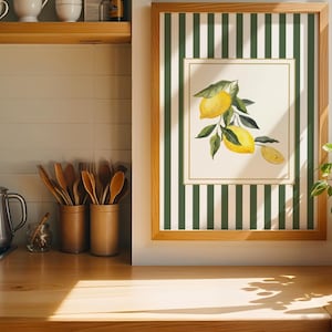 Impression d&#39;art citron rayé vert : décoration grand-millénaire, inspiration Nancy Meyers pour la cuisine