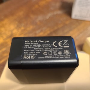 Mako Reactor USB-C PD GaN Power Charger to match with Dolphin, Revolution and Tiramisu Power Cables