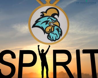Benutzerdefinierte 3D gedruckte Coastal Carolina Universität Chanticleers Medaillon Halskette - zwei Größen erhältlich