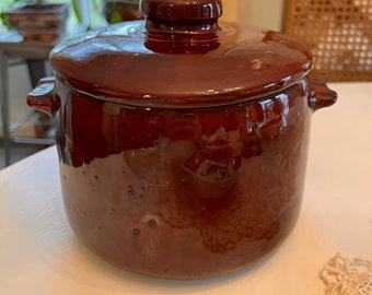 Vintage West Bend Brown Bean Pot. Stoneware Brown Bean Pot. 1950’s.