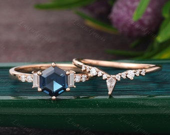 Hexagon cut London Blautopas Verlobungsring Set Rosegold Baguette Moissanit Kite Diamant Brautring Set Jubiläum Versprechen Ring.