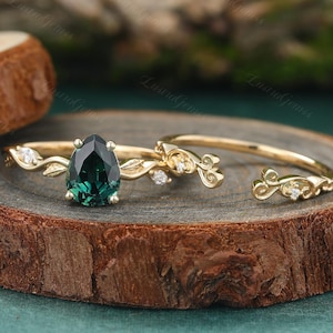 Pear shaped Teal Sapphire Engagement ring set 14k Yellow Gold Moissanite ring Leaf marriage ring Bridal Diamond ring set Anniversary ring