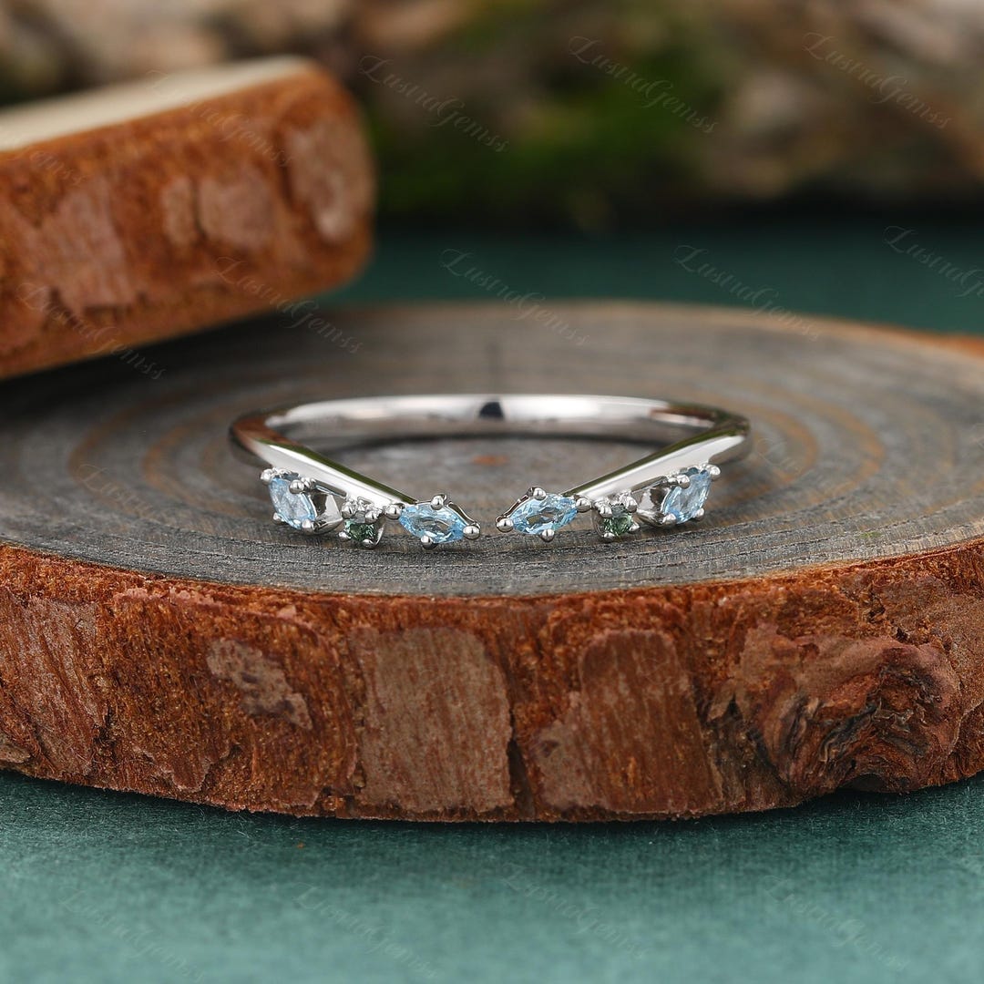 Vintage Marquise Cut Aquamarine Curved Wedding Band White Gold Green Vintage Marquise Cut Aquamarine Curved Wedding Band White Gold Green