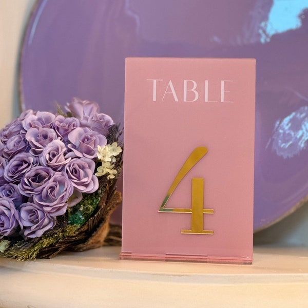 Table Numbers Acrylic Pink mirrored - WeddingMirrored-black acrylic Table Numbers with stand - Wedding Table Decor Minimalist pink and gold