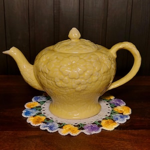 1930&#39;s Vintage Arthur Wood Teapot