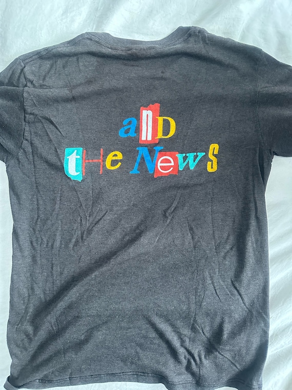 Vintage single-stitch Huey Lewis & The News Shirt - image 2