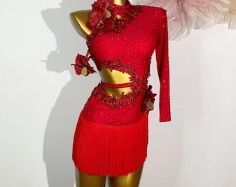 Op bestelling gemaakt op maat gemaakte latin jurk dames meisjes 40 kleuren franje latin dans professionele competitie chacha tango kostuum lyrisch rood