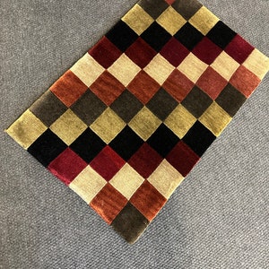 Checkerboard design, Geometric, square, multi color, Fine Wool , Hand made , Hand Knotted Rug image 2