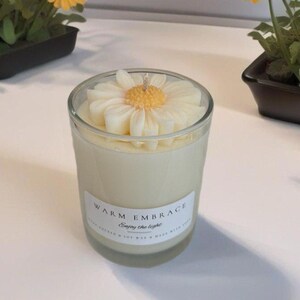 Daisy Flower Candle, Soy Wax Scented Candle, Bridal Shower Favors, Thank you Gift, Bulk Candles, Party Favor, Candle Gift, Favors for Guest