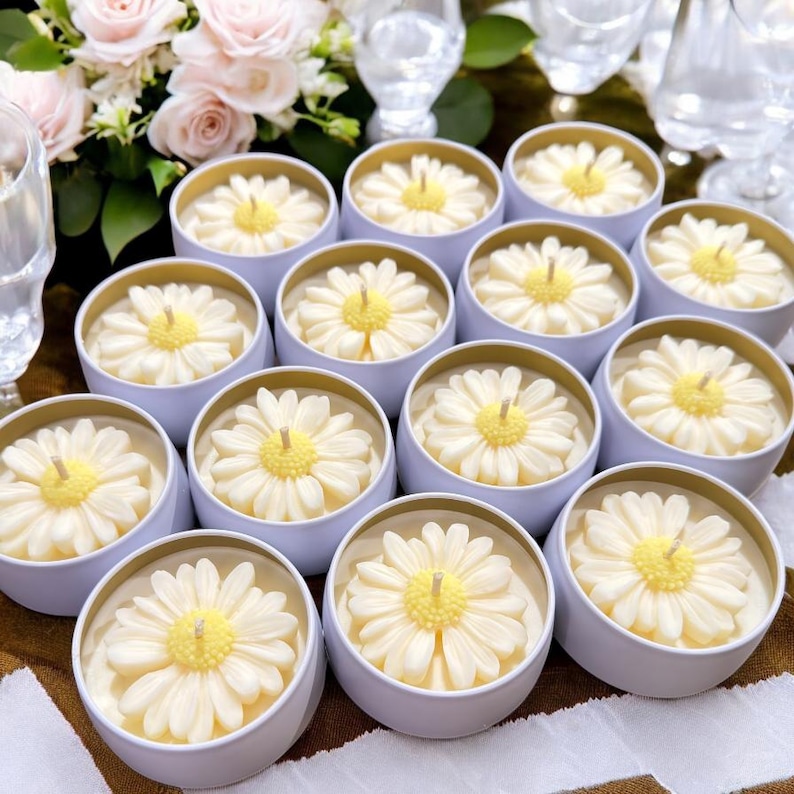 Bridesmaid Proposal Candle 4 oz | Will You Be My Bridesmaid or Maid of Honor | Handmade Daisy Floral Soy Candle | Bridal Shower Gift