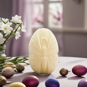 Easter Egg Candle, Soy Scented Candle, Easter Gift, Egg Hunting, Easter Decor, Springs Candle, Decorative Egg Candle, Easter Gift for Her