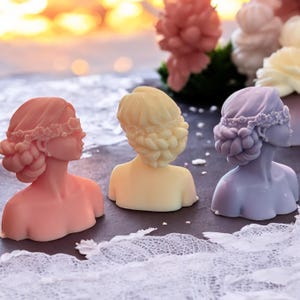 Flower Lady Candle, Soy Wax Candle, Birthday Gift for Her, Bridesmaid Gift, Wedding Candle Gift, Bridal Shower Gift, Party Favors, Gift Idea