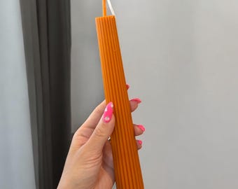 Handgefertigte gerippte Stumpenkerze, gemischt aus Sojawachs & Bienenwachs: Tischkerze, gerippter Säulenkerzenständer, Hochzeitskerze, 1 Stück, 8.5*
