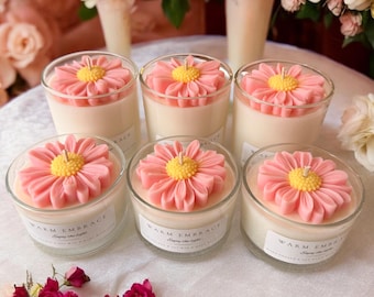 Daisy Flower Soy Candle, Personalized Wedding Favor, Bridal Shower Gift, Baby Shower Favor, Bridesmaid Gift, Engagement Party Candle