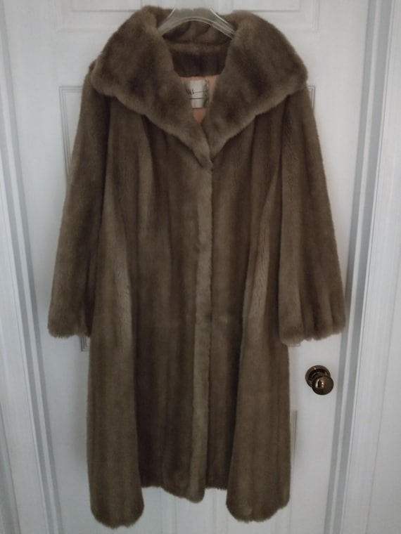 Vintage Fur (Faux) Coat Women's Custom Size 8 Faw… - image 1
