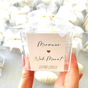 Personalized Sea Shell Candle Favors - Custom Oyster Candle Gift, Wedding Bulk Candles, Beach Themed Bridal Shower, Engagement Party