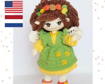 Modèle de poupée fée au crochet : poupée Amigurumi avec robe brodée (PDF)