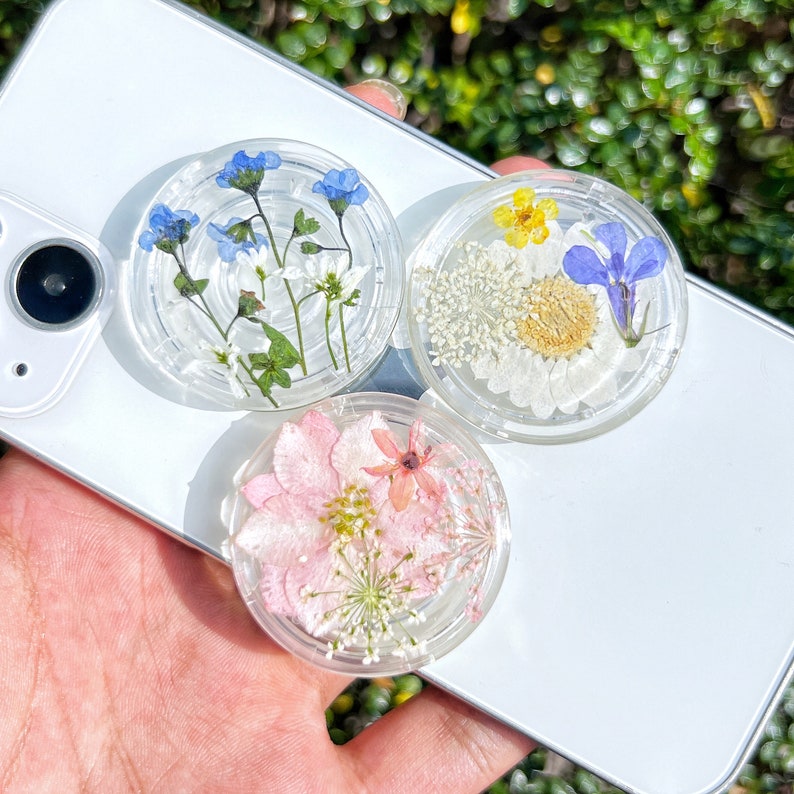 Pressed Pink Wildflowers Phone Grip, Real Flower Dried Flowers Phone