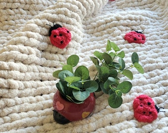 Custom Item | Ladybugs | Cozy | Handmade Chunky Knit Blanket | Birthday | Anniversary | Baby shower | House warming | Holiday | Decors