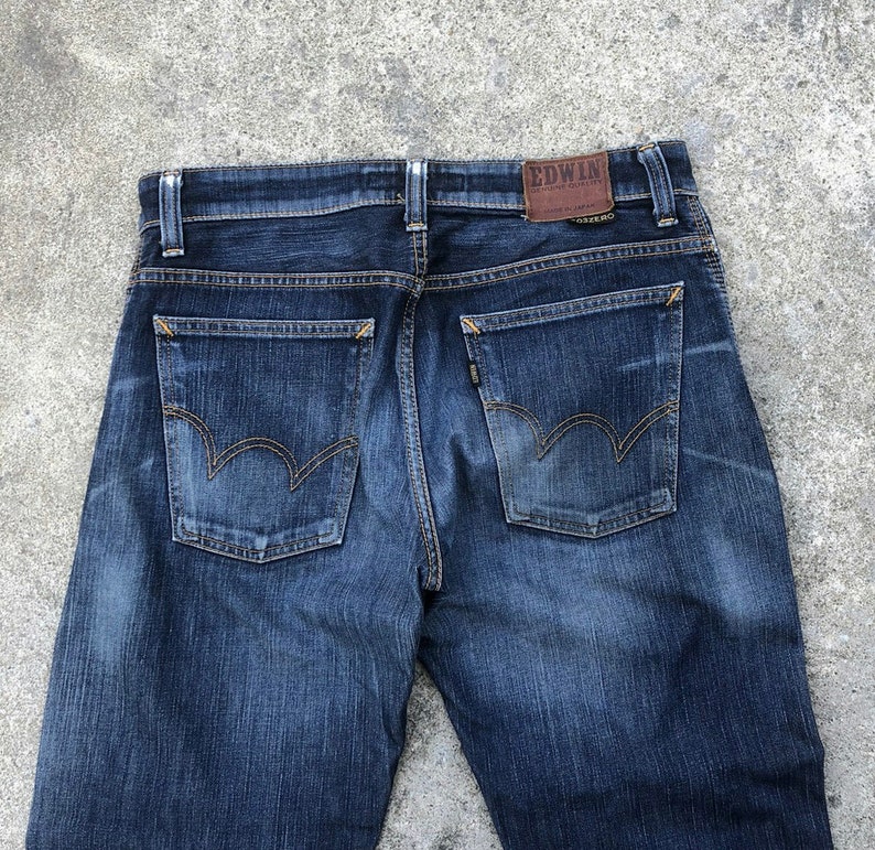 Vintage Edwin Stoned Washed Ripped Denim Jeans Blue Washed Regular Jeans Size 32 Inches image 4