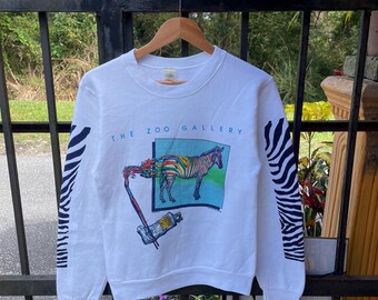 Vintage 1993 The Zoo Gallery Habitat Of Zebra Mirror Print Design Crewneck Pullover Jumper Sweatshirts White Colour XS Size